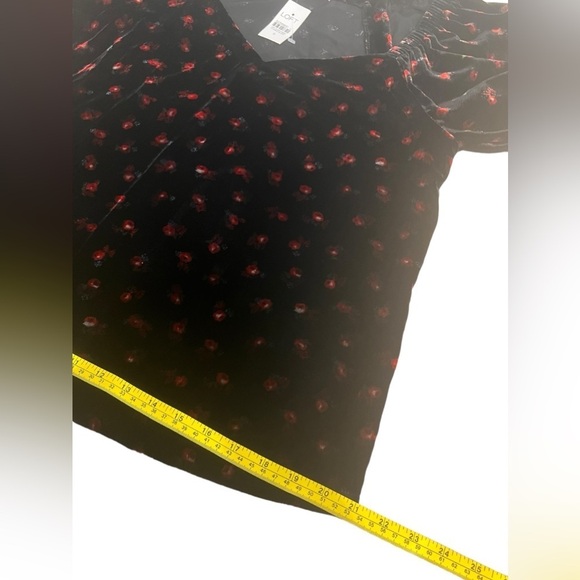 LOFT Floral Velvet Puff Sleeve Top Black & Red Sweetheart Neckline Women’s Small - Picture 11 of 16